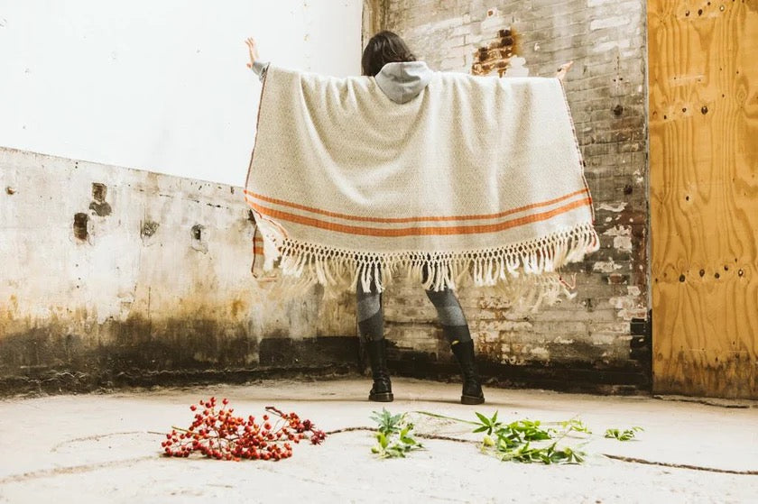 'Manteigas' Poncho, Organic wool, White/Grey/Orange-Jakker-School of Life Projects-Motorious Copenhagen