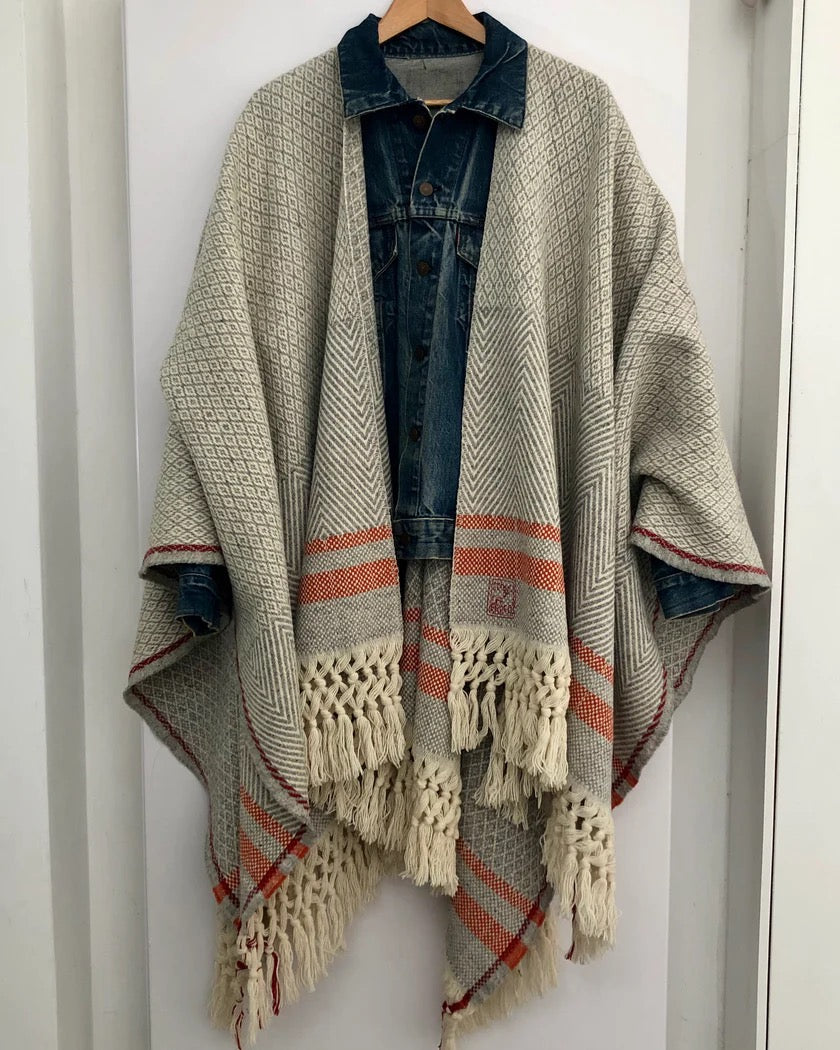 'Manteigas' Poncho, Organic wool, White/Grey/Orange-Jakker-School of Life Projects-Motorious Copenhagen