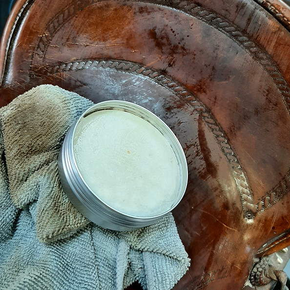 Saddle Soap-Støvlepleje og læderfedt-Canadian Beeseal-Motorious Copenhagen