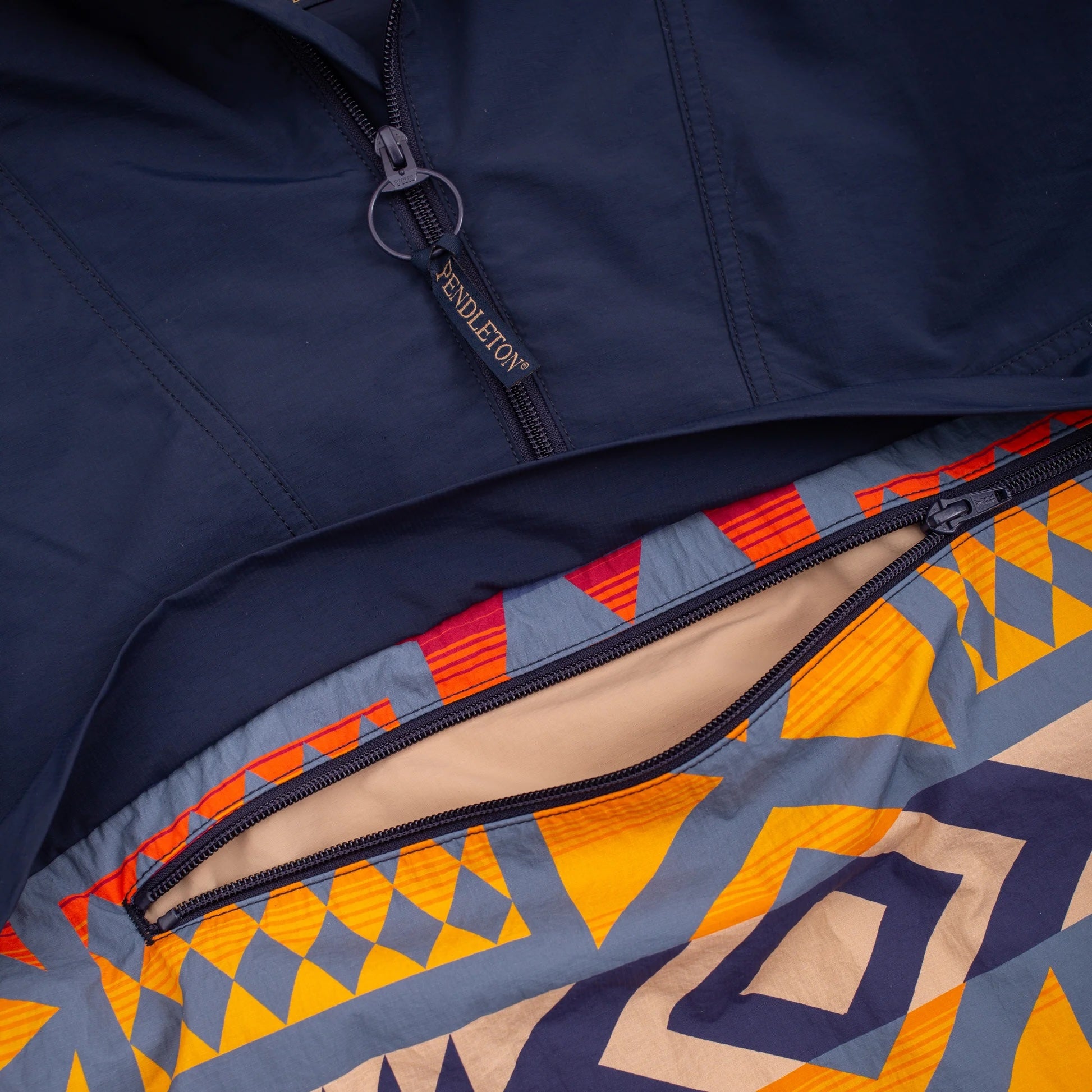 Waterproof Anorak, Navy/Fire Legend-Jakker-Pendleton-Motorious Copenhagen